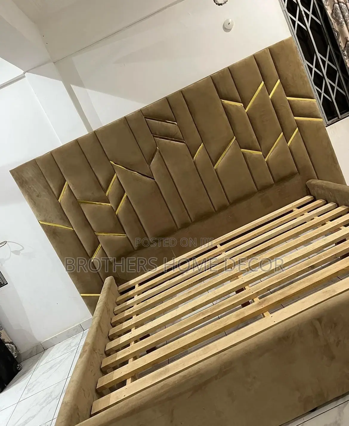 Classic Foreign Queen Size Bedframe 72x75