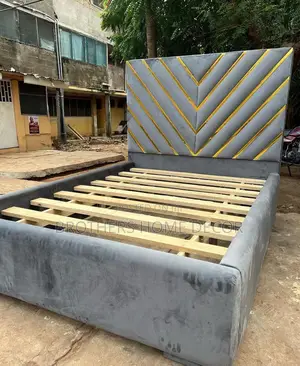 Photo - Klassic Foreign Queen Size Bedframe 60x80