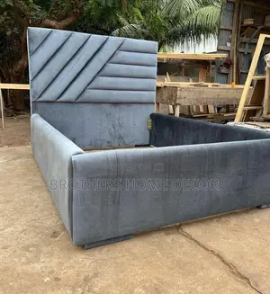 Classic Foreign Queen Size Bedframe 60x80