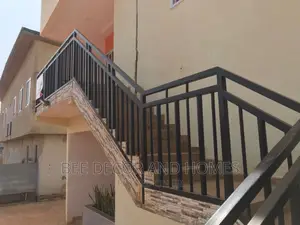 3bdrm Apartment in Bee Decor & Home’S, Adenta for rent
