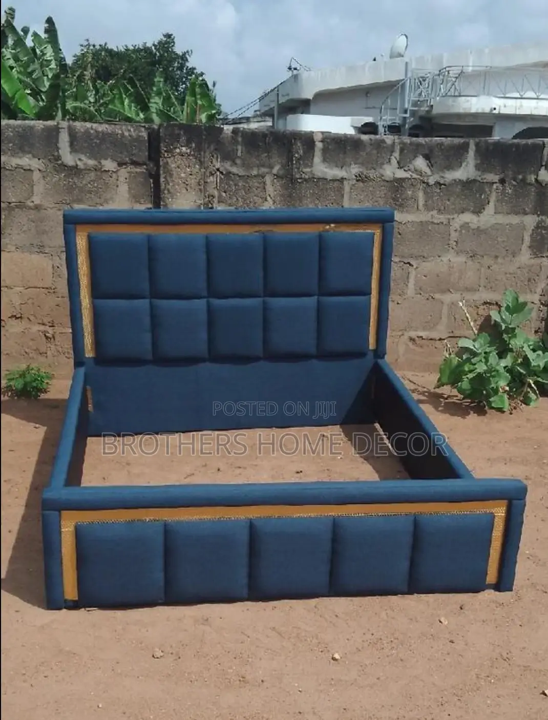 Classic Foreign Queen Size 60/80 Bedframe