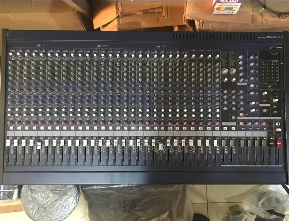 Yamaha MG32/14FX Premium 32 Channel Mixing Console