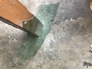 C300 W205 Door Glass