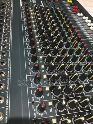 Yamaha MK-1600USB
16‐Channel Compact Power‐Mixer