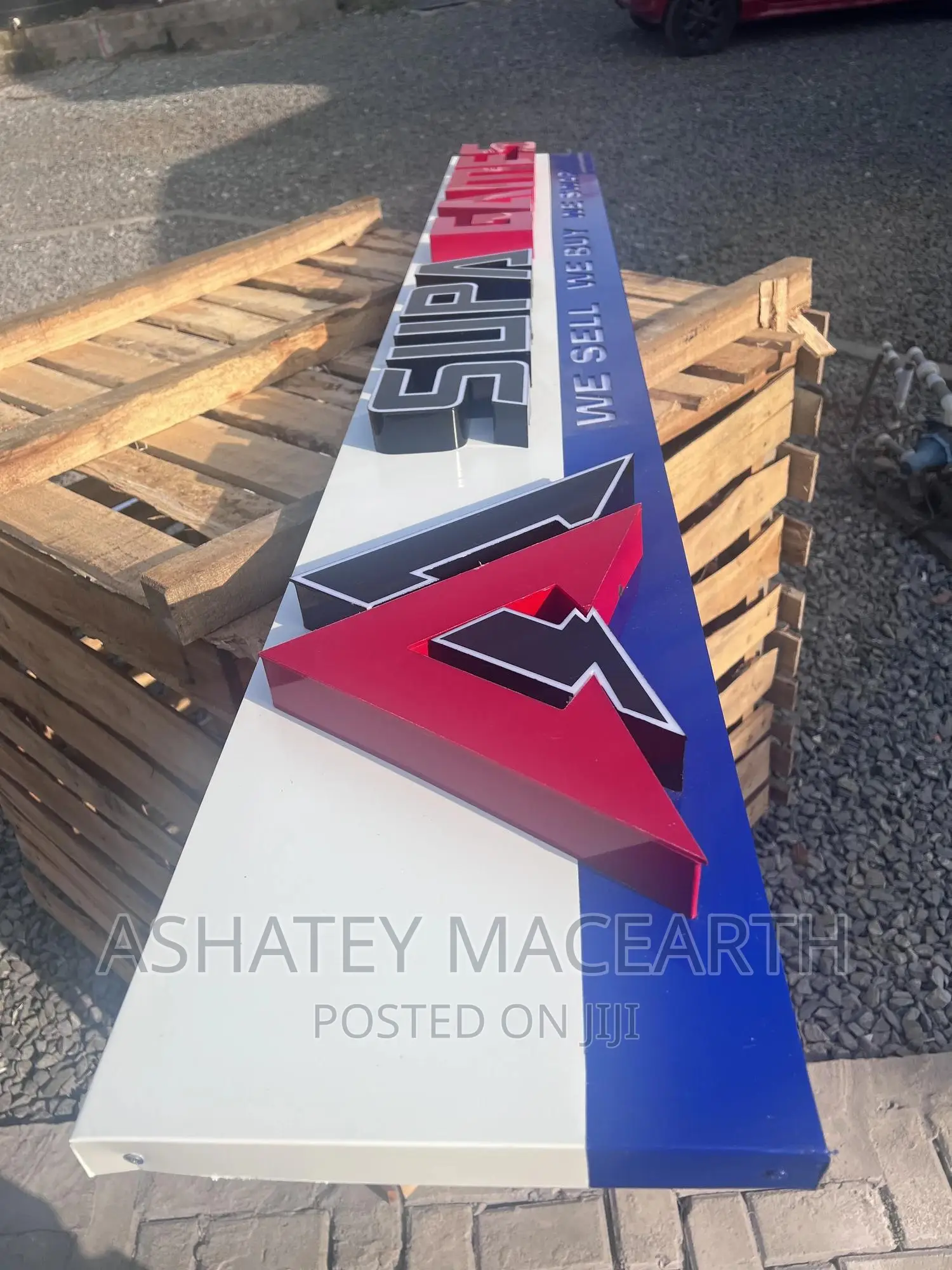 3D Signage, Graphic Design, Neon Lights, Cladding