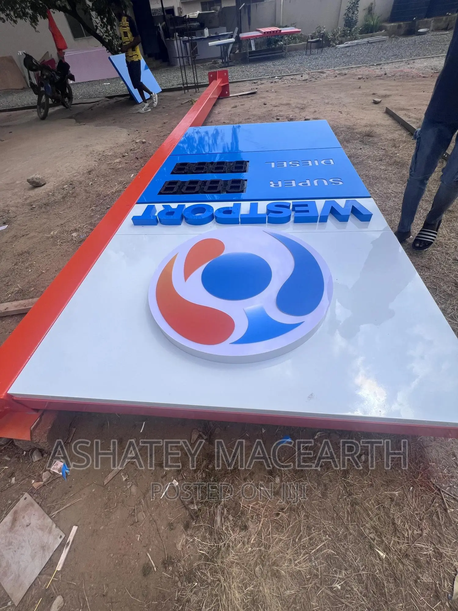 3D Signage, Graphic Design, Neon Lights, Cladding