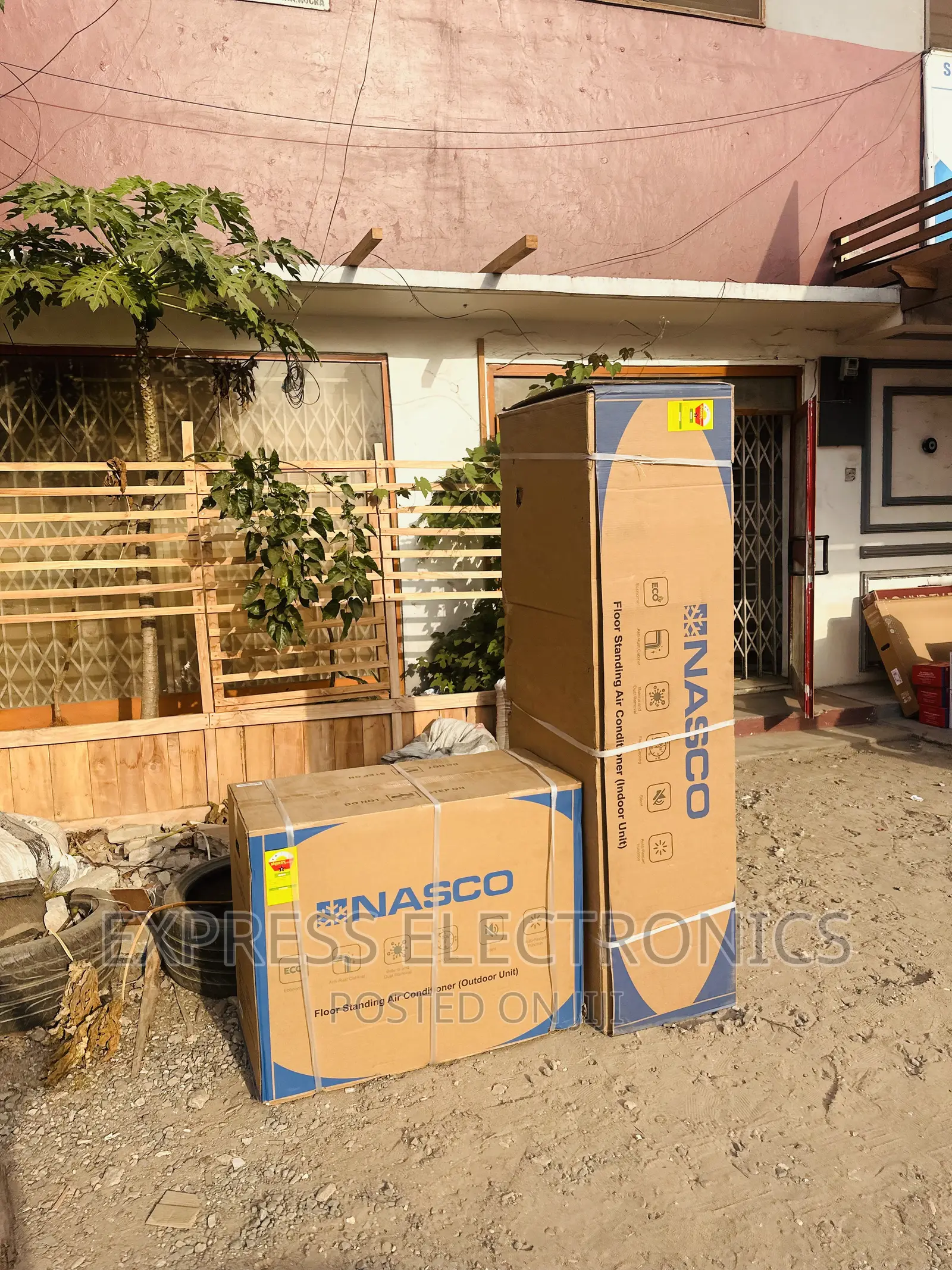 Naaco Floor AC 2.5hp Split White___