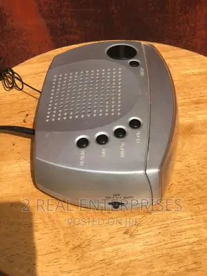 Bedside Radio With Alarm And Digital Clock