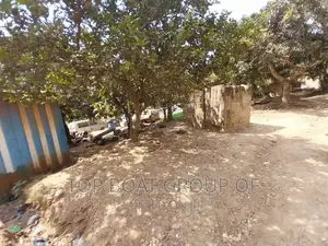 Abuakwa Main Road Top Boat Estate