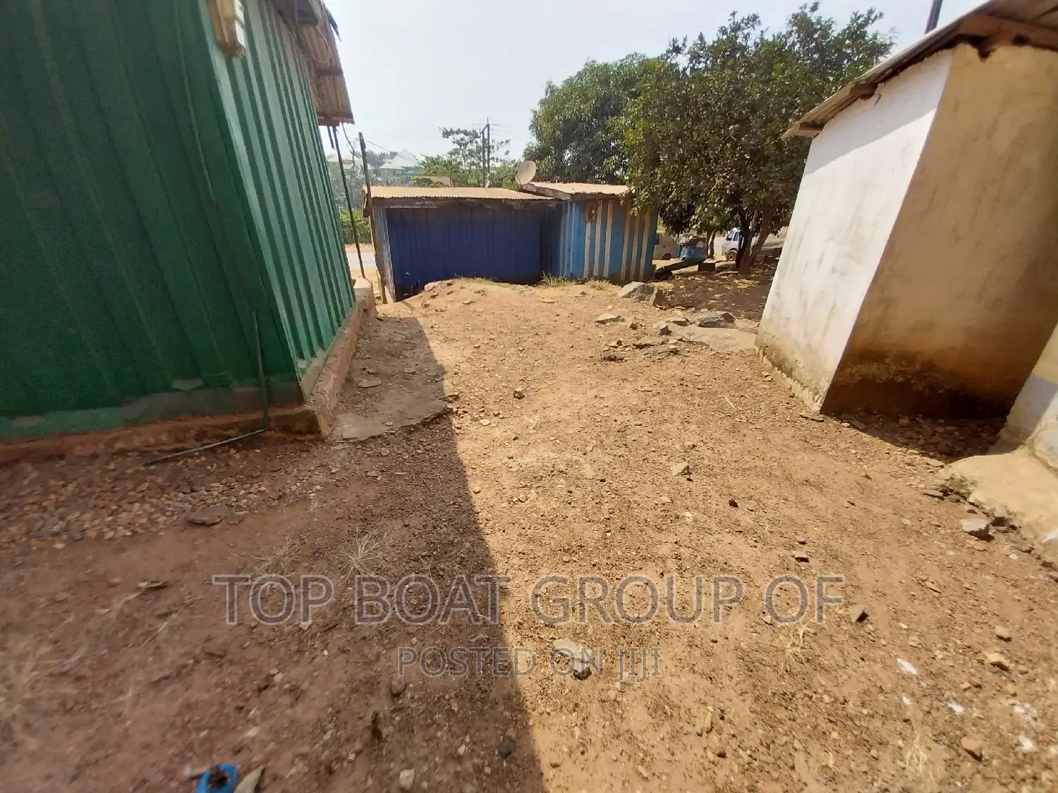 Abuakwa Main Road Top Boat Estate