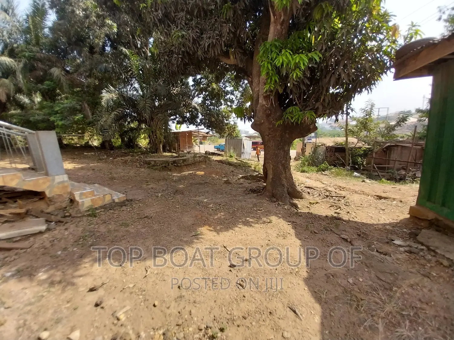 Abuakwa Main Road Top Boat Estate