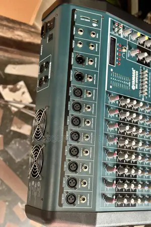 Yamaha 8 Channel Powered Mixer