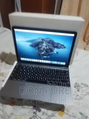 Laptop Apple MacBook 2017 8GB Intel Core I5 SSD 256GB