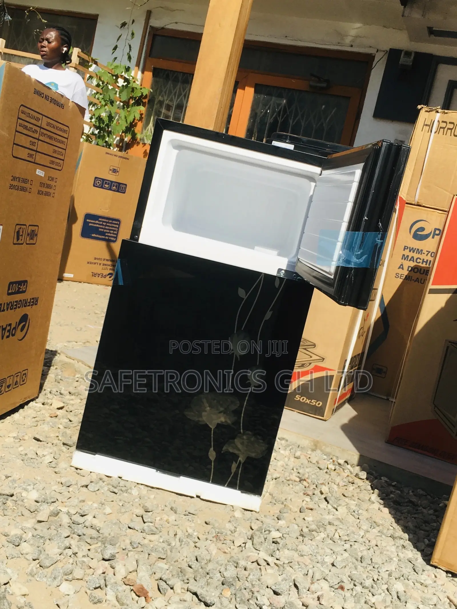 Doubledoor Black Glass Tabletop Topfreezer Pearl PF-10T