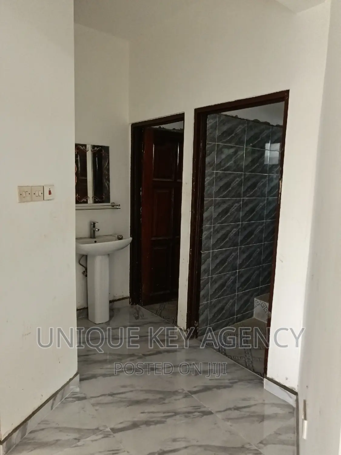 2bdrm Apartment in , Dzorwulu for rent