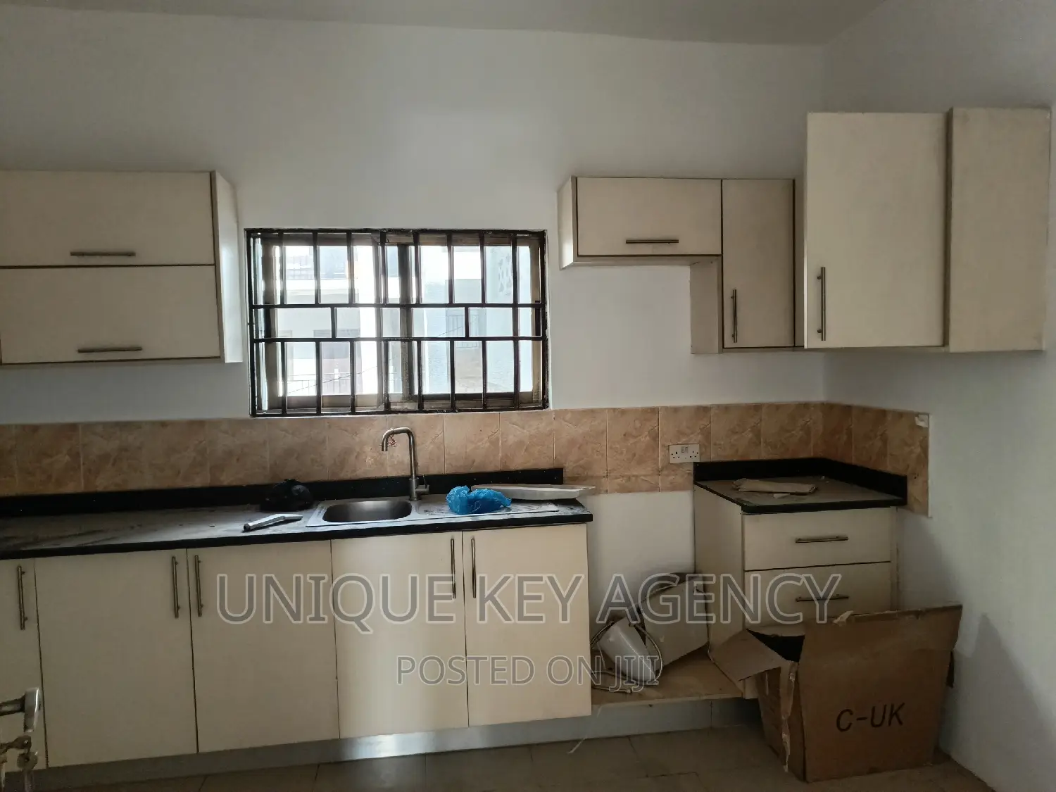 2bdrm Apartment in , Dzorwulu for rent