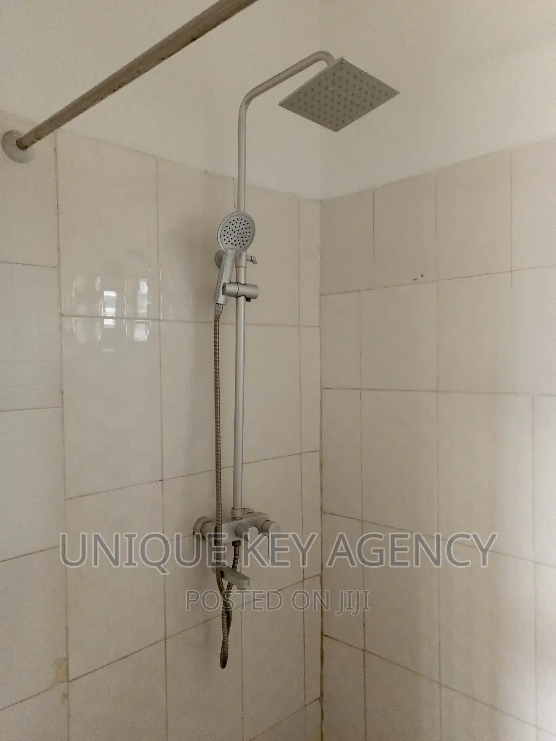 2bdrm Apartment in , Dzorwulu for rent