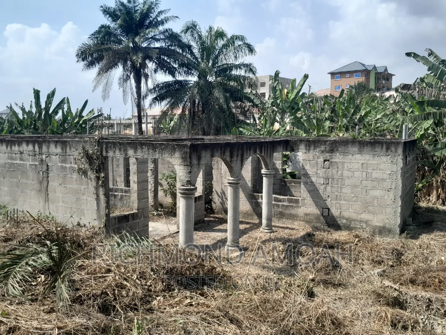 Plot With Uncompleted Building for Sale at Kansa City