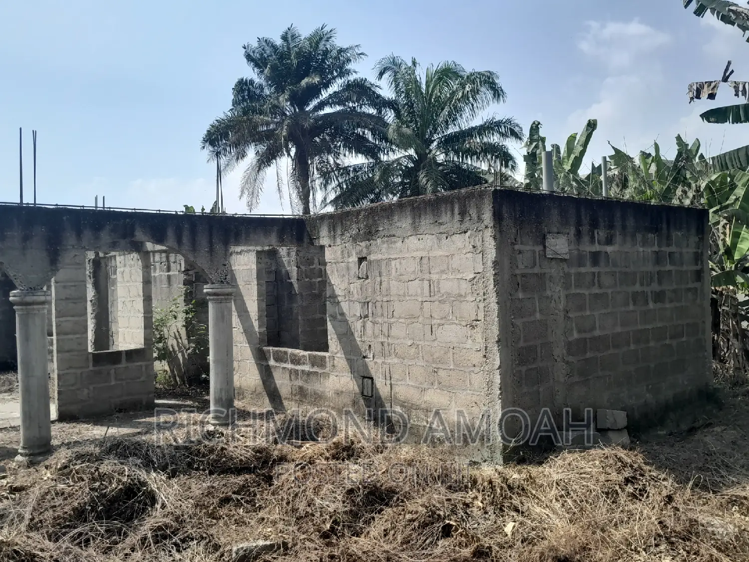 Plot With Uncompleted Building for Sale at Kansa City
