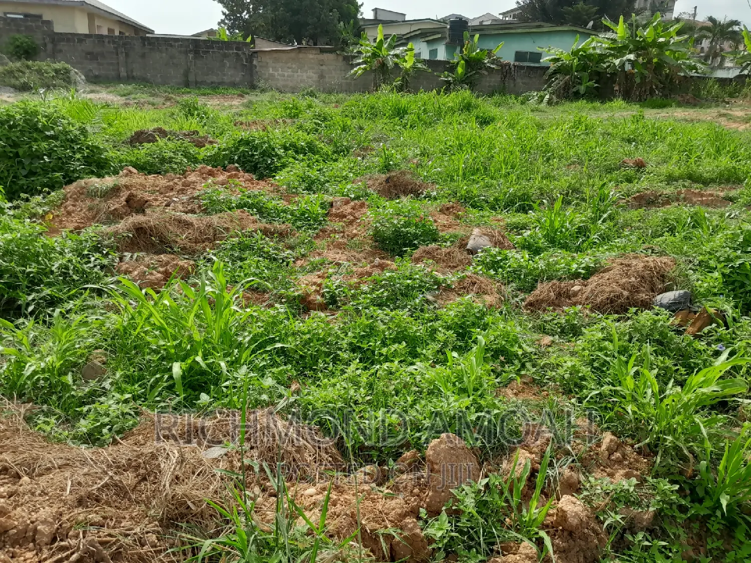 Plot for Sale at Essipon Vivage