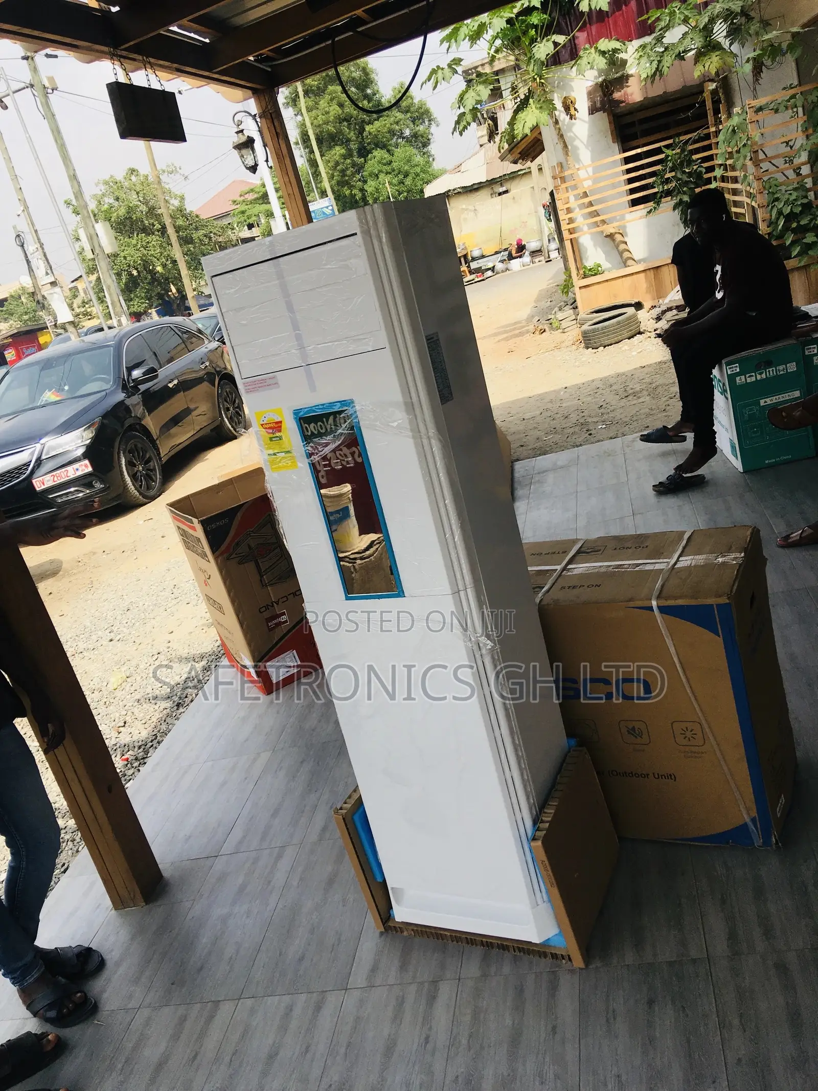 Standing Floor Nasco 2.5hp Split Airconditioner + Gas Burner