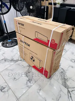 Very Lovely Split R410 1.5hp Split AC Daytek AC White