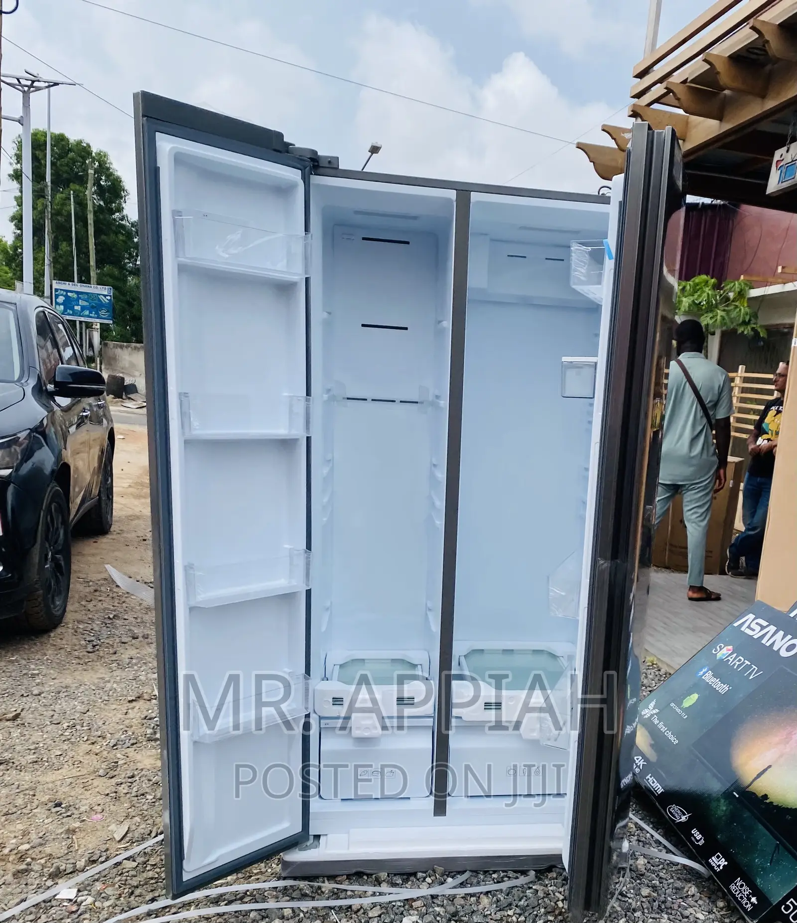 Classic Designed TCL P520SBN Electric Side by Side Fridge.