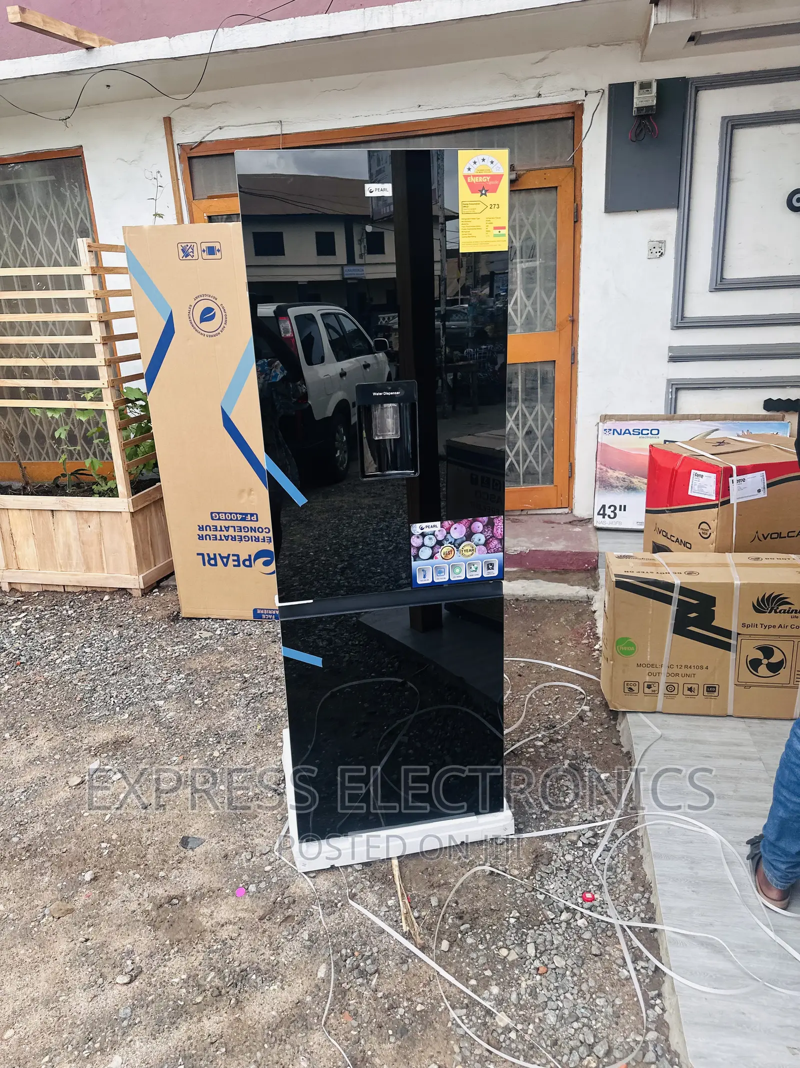 Grab the Quality Fridge Pearl Black Mirror  PF-400BG