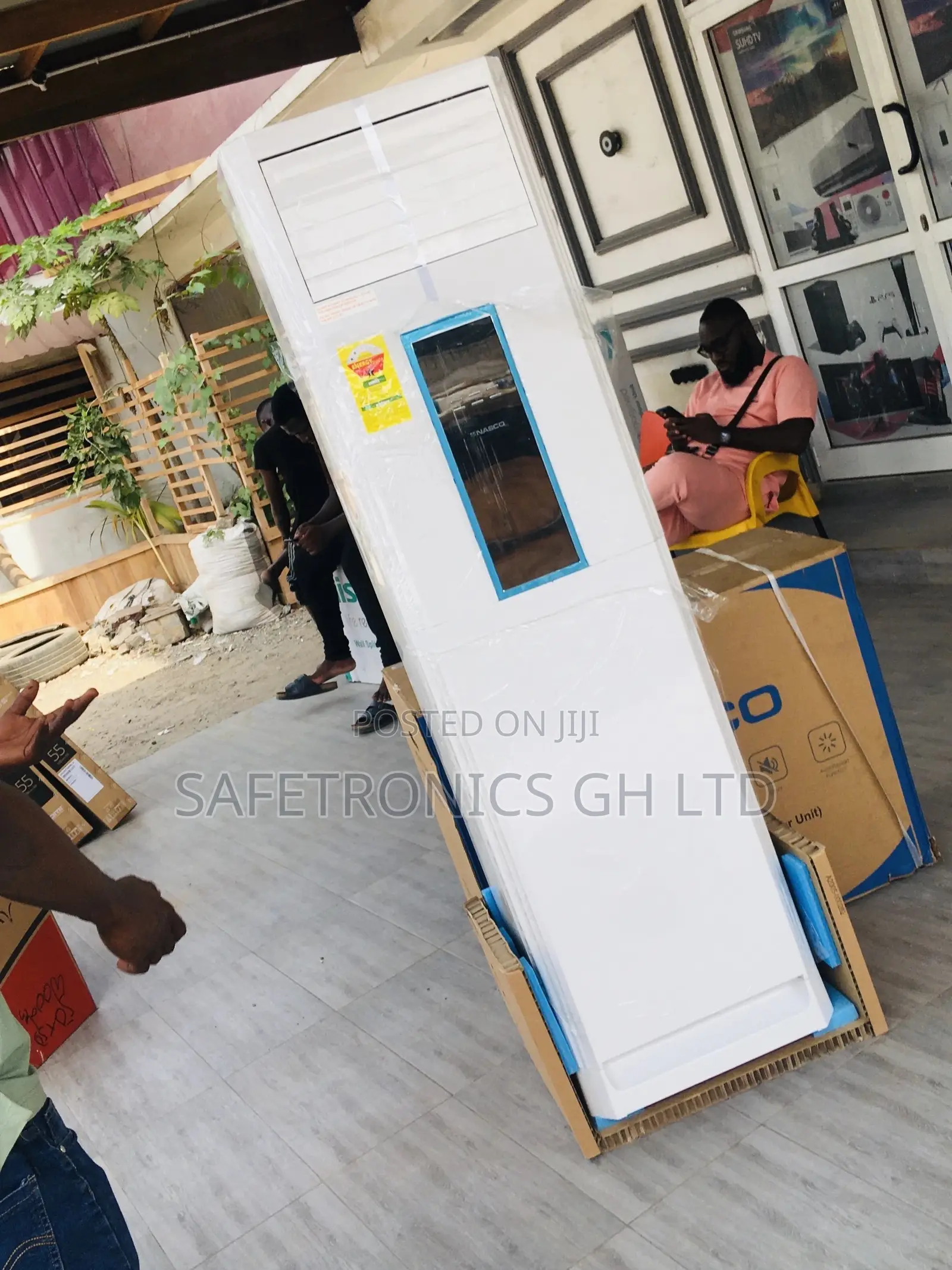Floor Standing Nasco 2.5hp Airconditioner + Gas Cooker