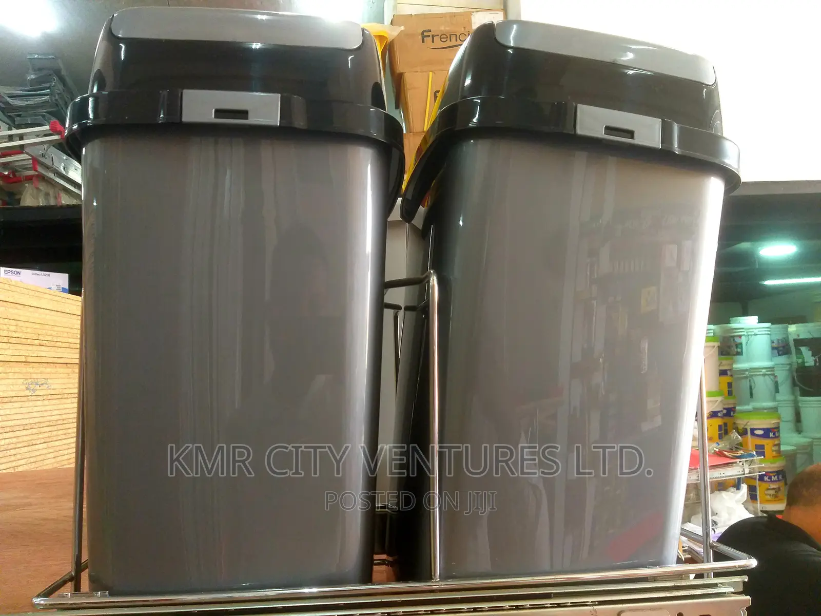 Modern Cabinet Dustbins With Rails.