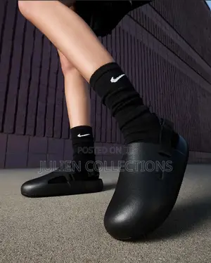 Nike Calm Mule