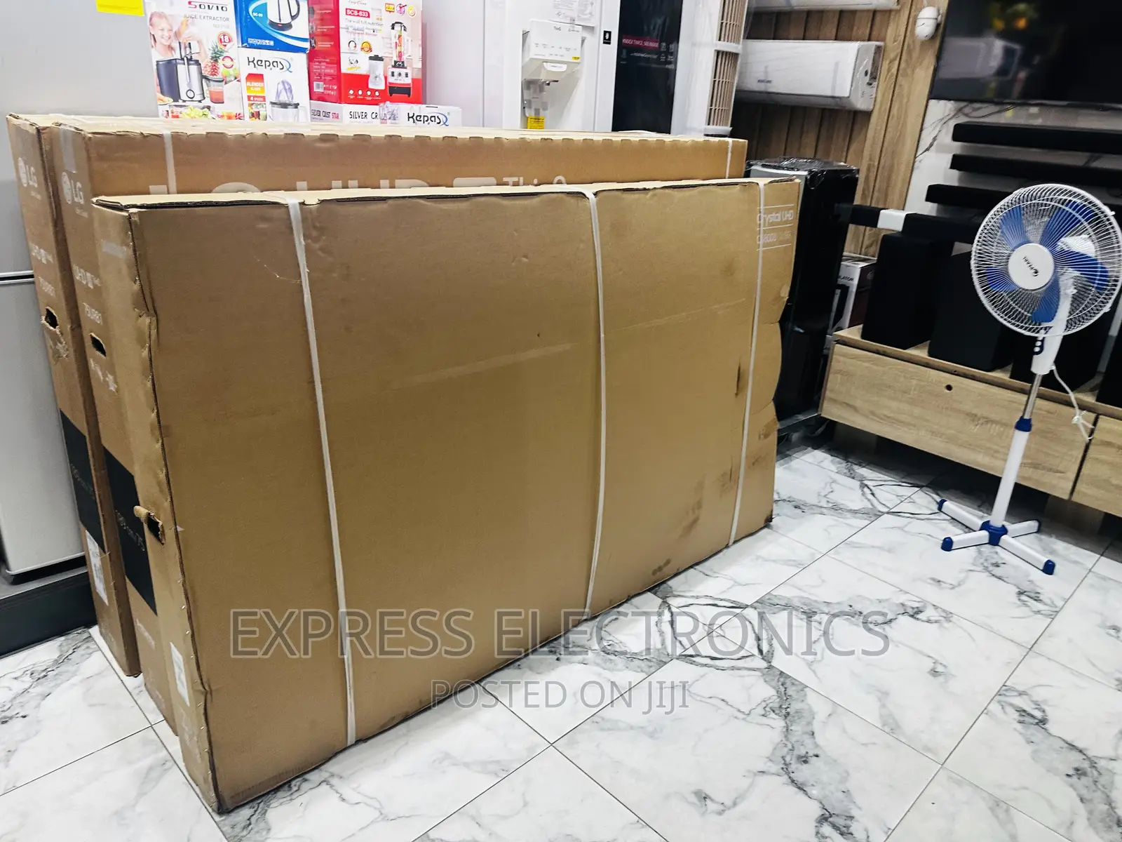 UHD Smart Glossy Samsung .,75”Cu7000