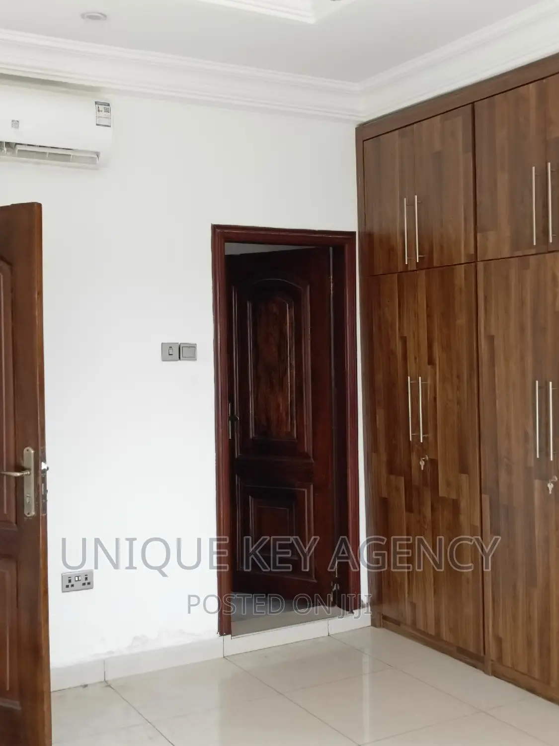 3bdrm Apartment in Unique Key Agency, North Legon for rent