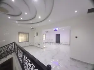 5bdrm Mansion in Ola-Secondary-Sch, Tantra Hills for sale