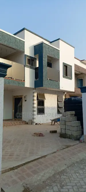 4bdrm Duplex in Pleasant Properties, Spintex for sale