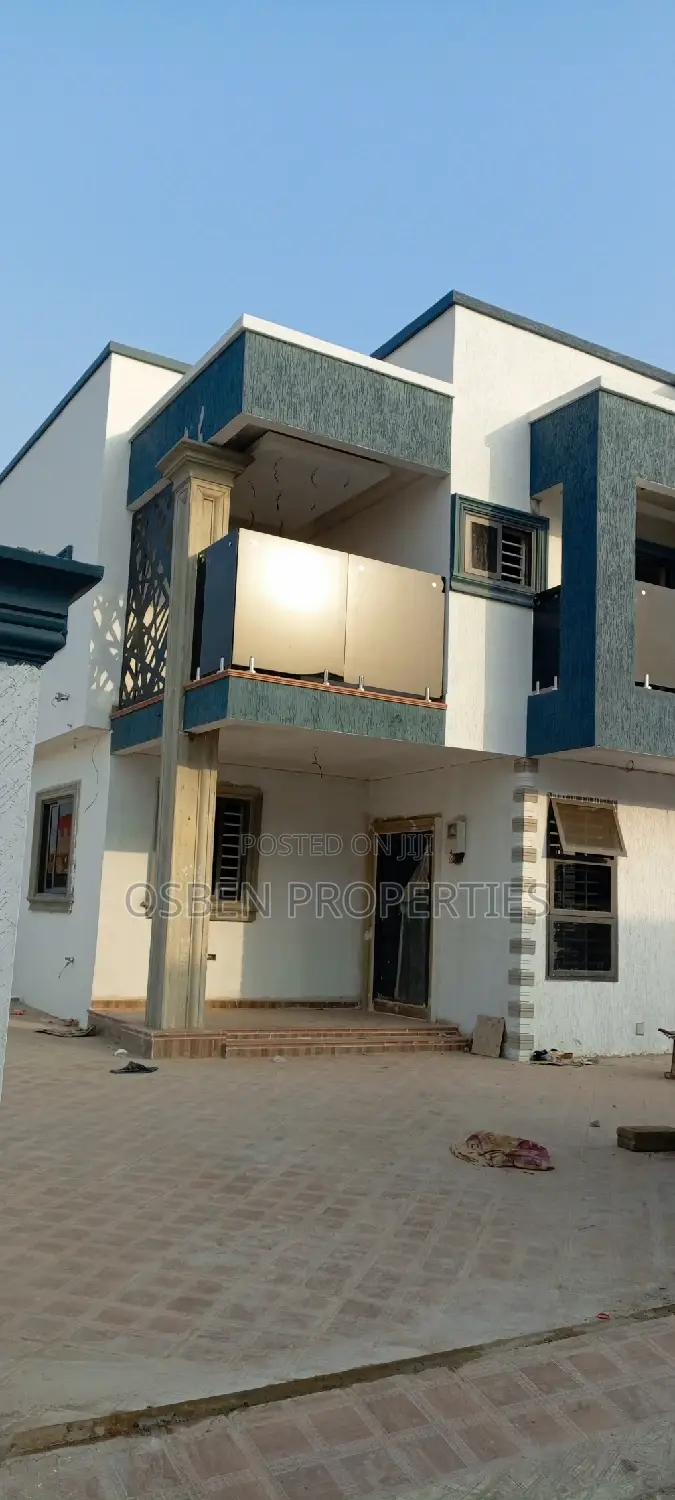 4bdrm Duplex in Pleasant Properties, Spintex for sale