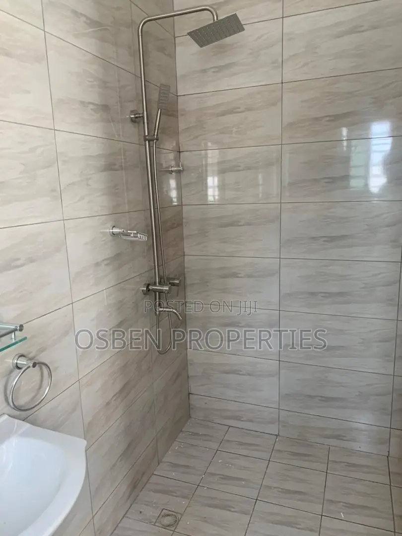 4bdrm Duplex in Pleasant Properties, Spintex for sale