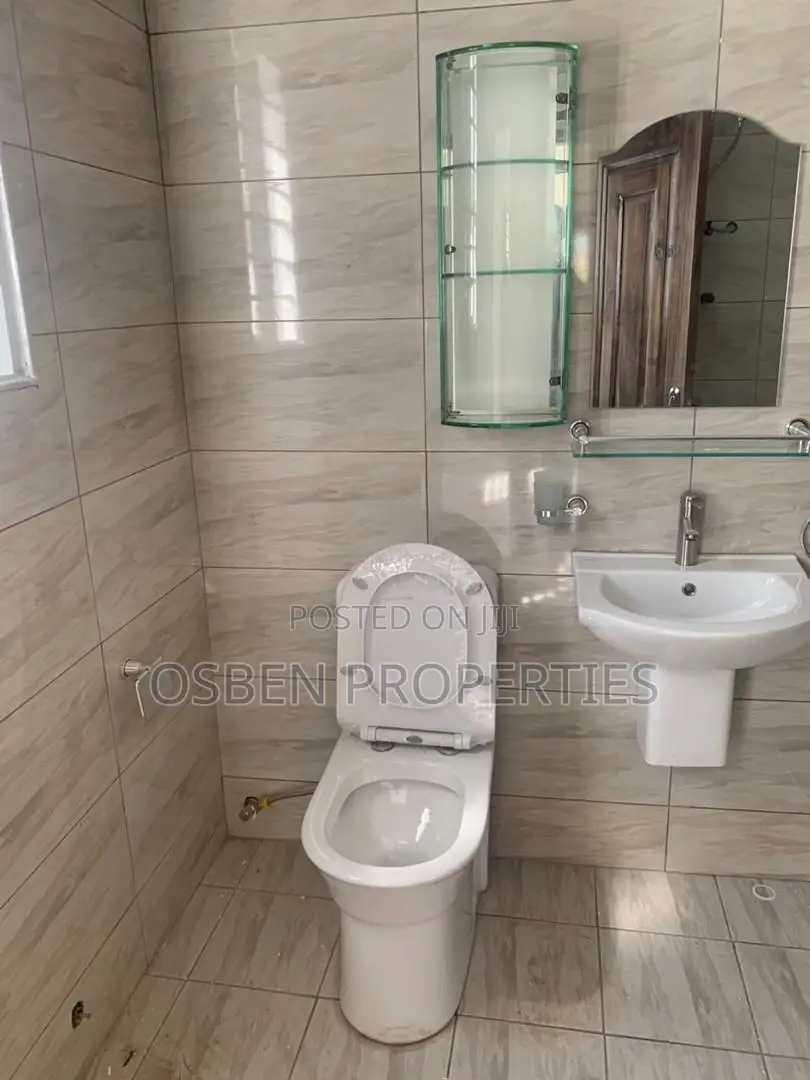 4bdrm Duplex in Pleasant Properties, Spintex for sale