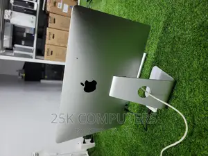 Desktop Computer Apple iMac 8GB Intel Core i5 SSHD (Hybrid) 1T