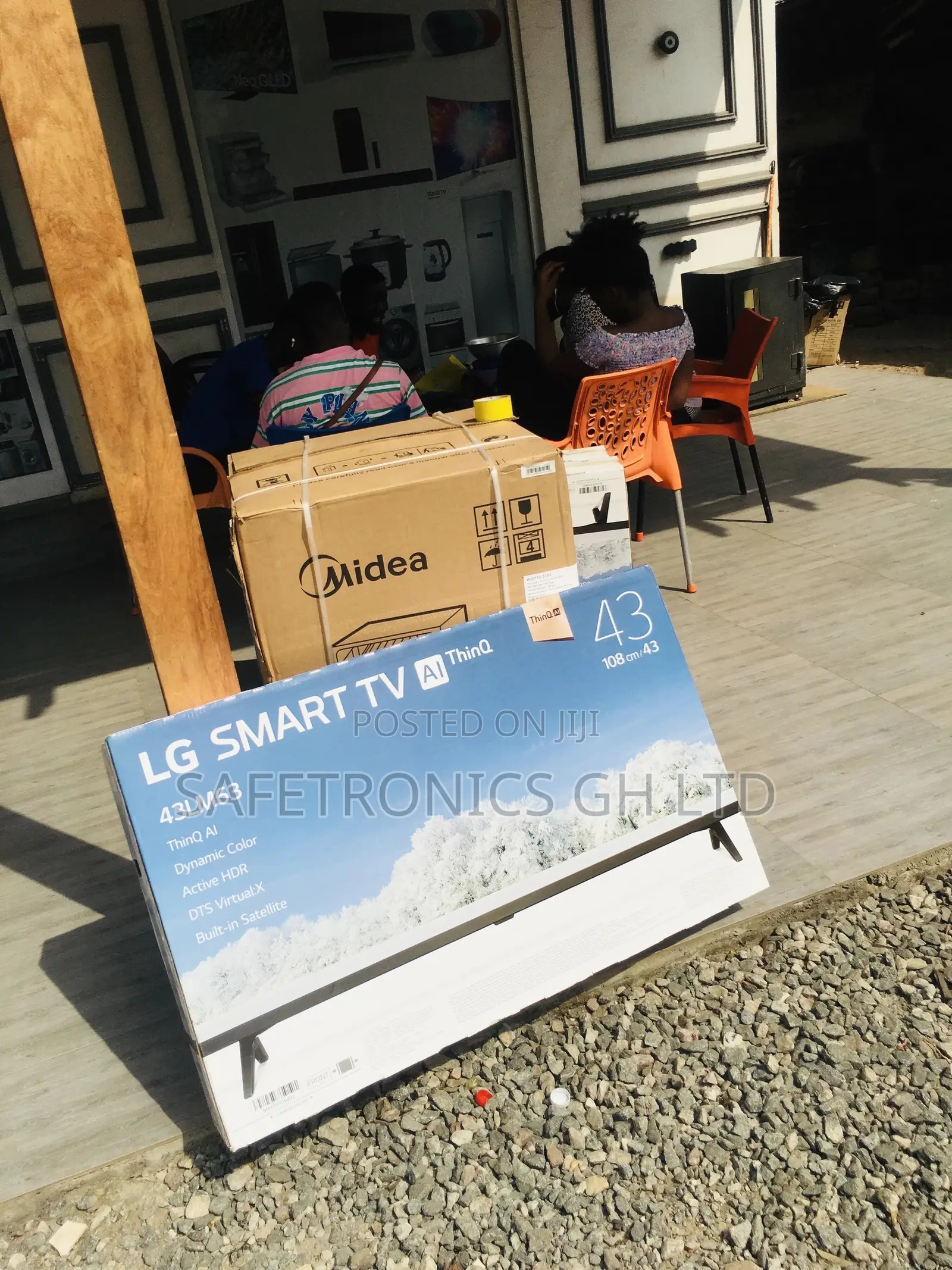 LM63 Glossy LED LG Smart Electric UHD Black 43 Inches Tv