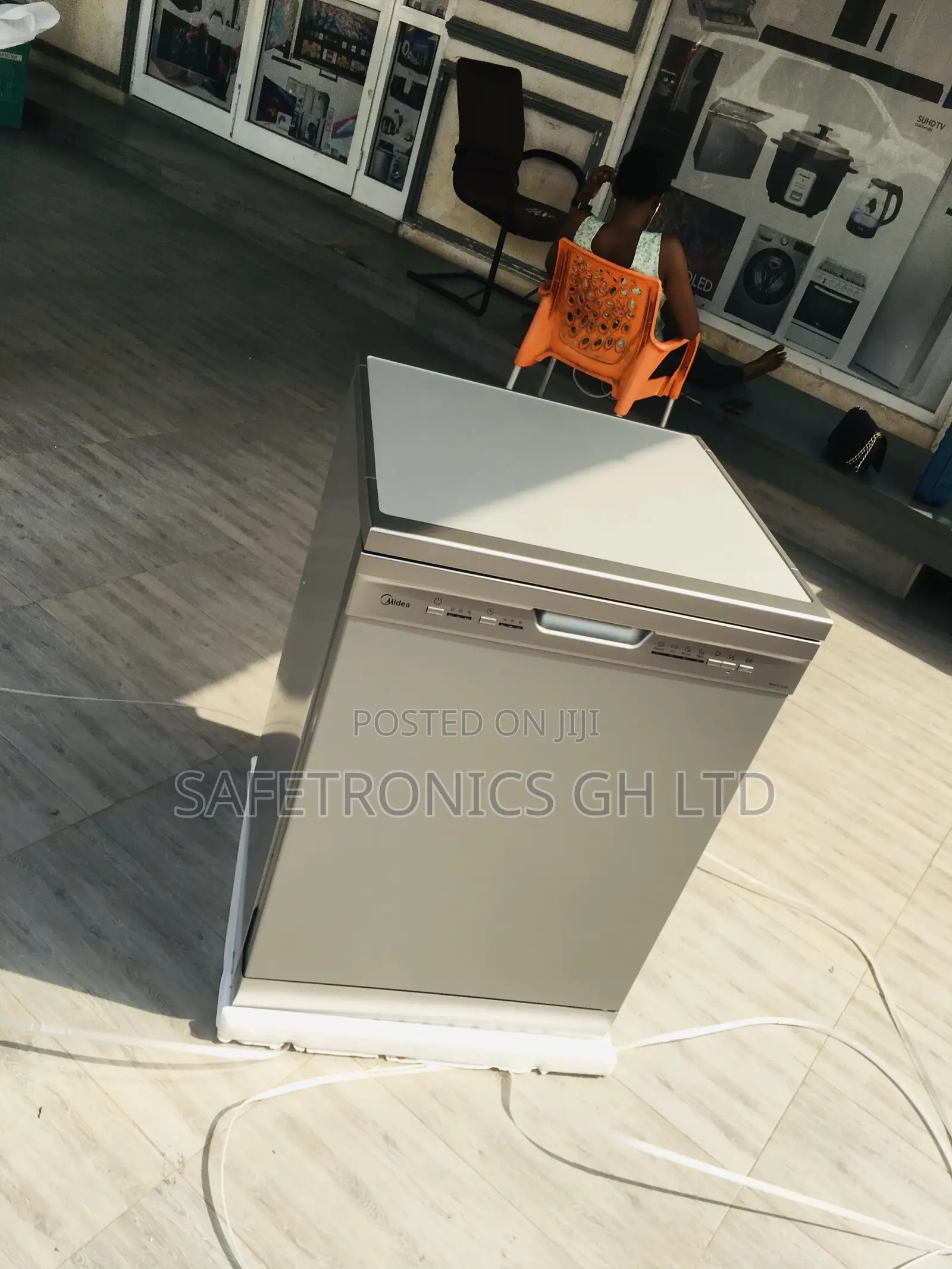 Affordable Midea Dishwasher WQP12-5203 Electric 12 Plates