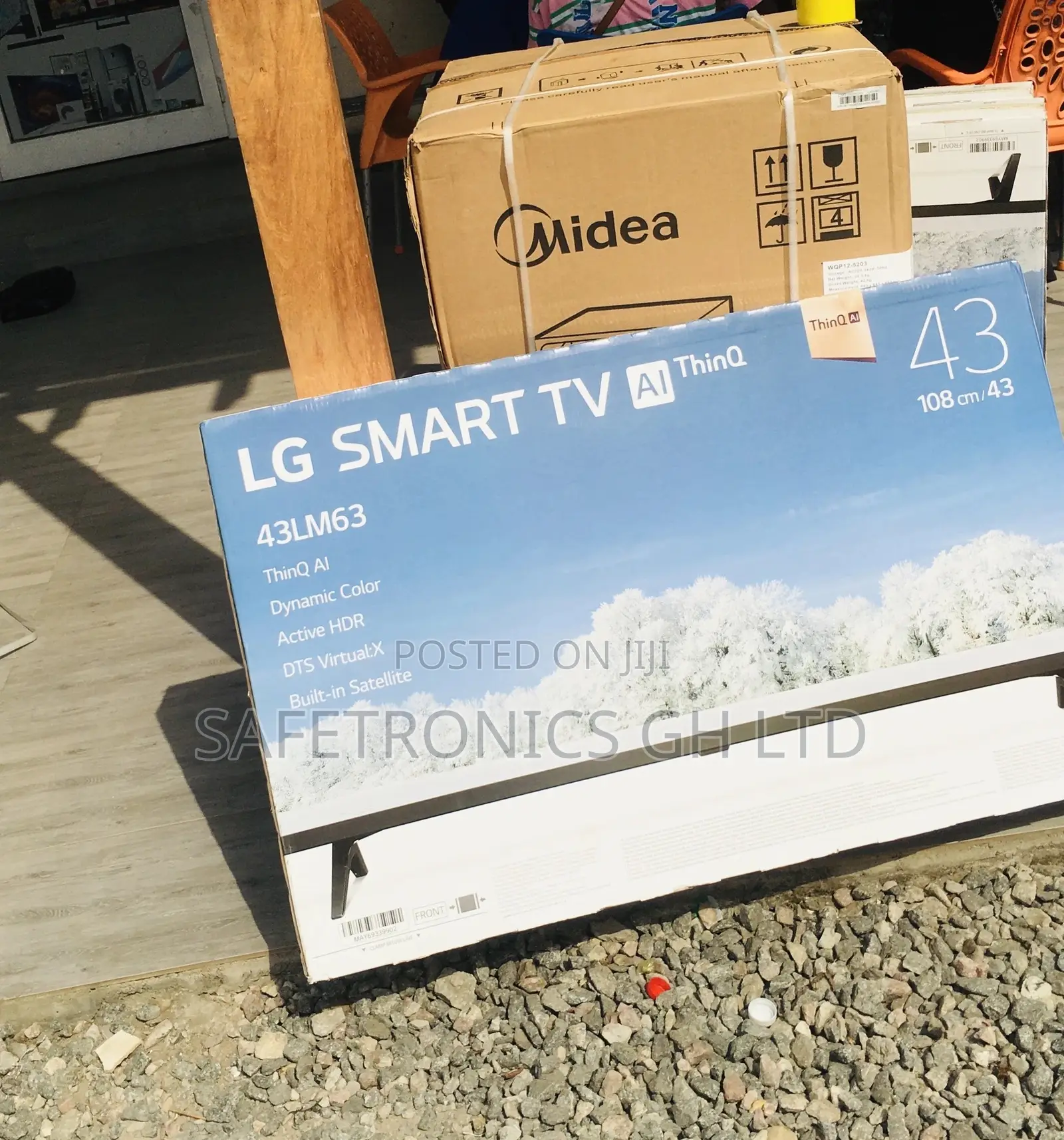 43 Inches Black Glossy UHD Smart Electric LM63 LED LG Tv