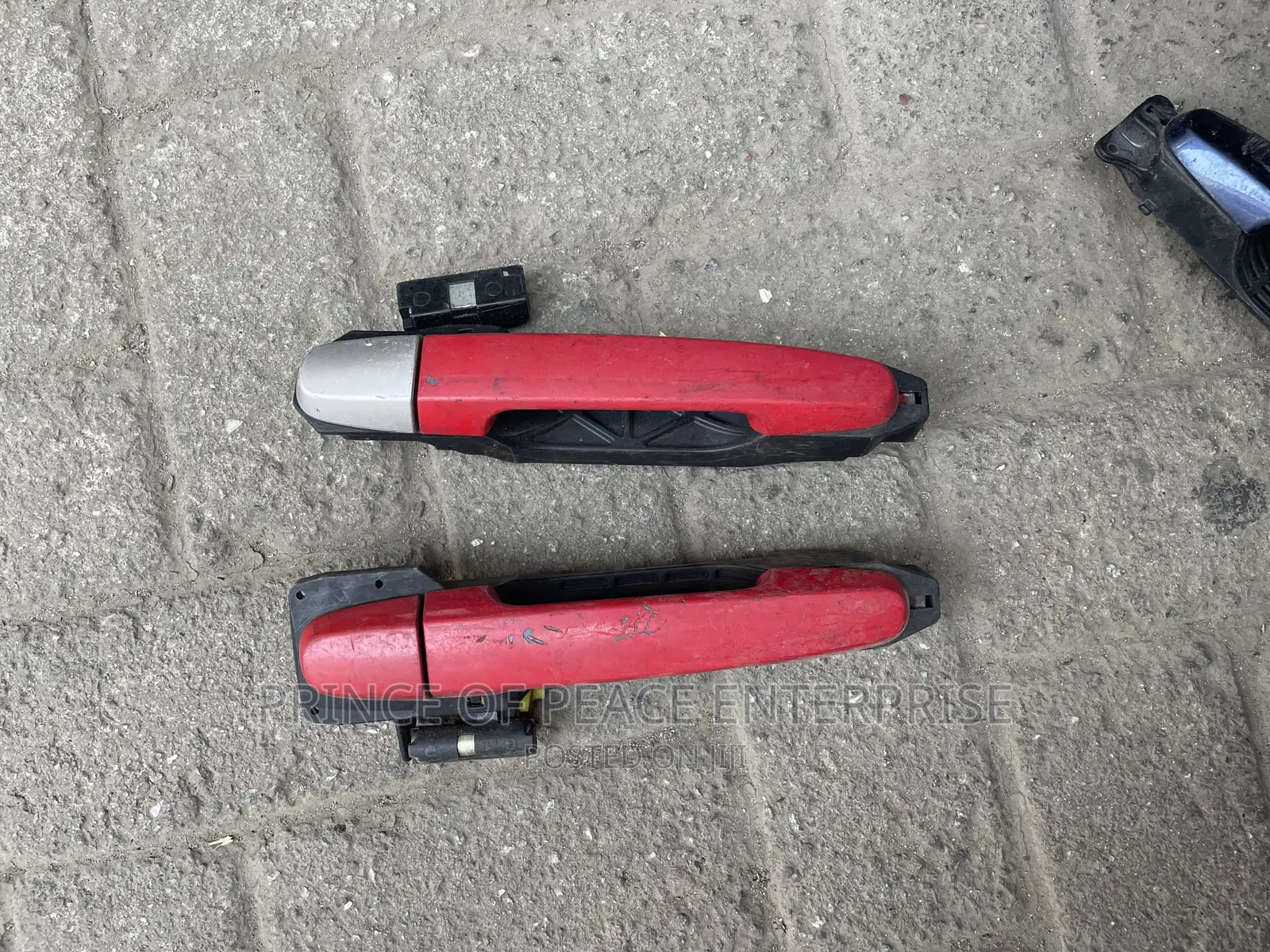 Corolla 2009 to 2013 Outside Handle 1pc( New and Home Used )