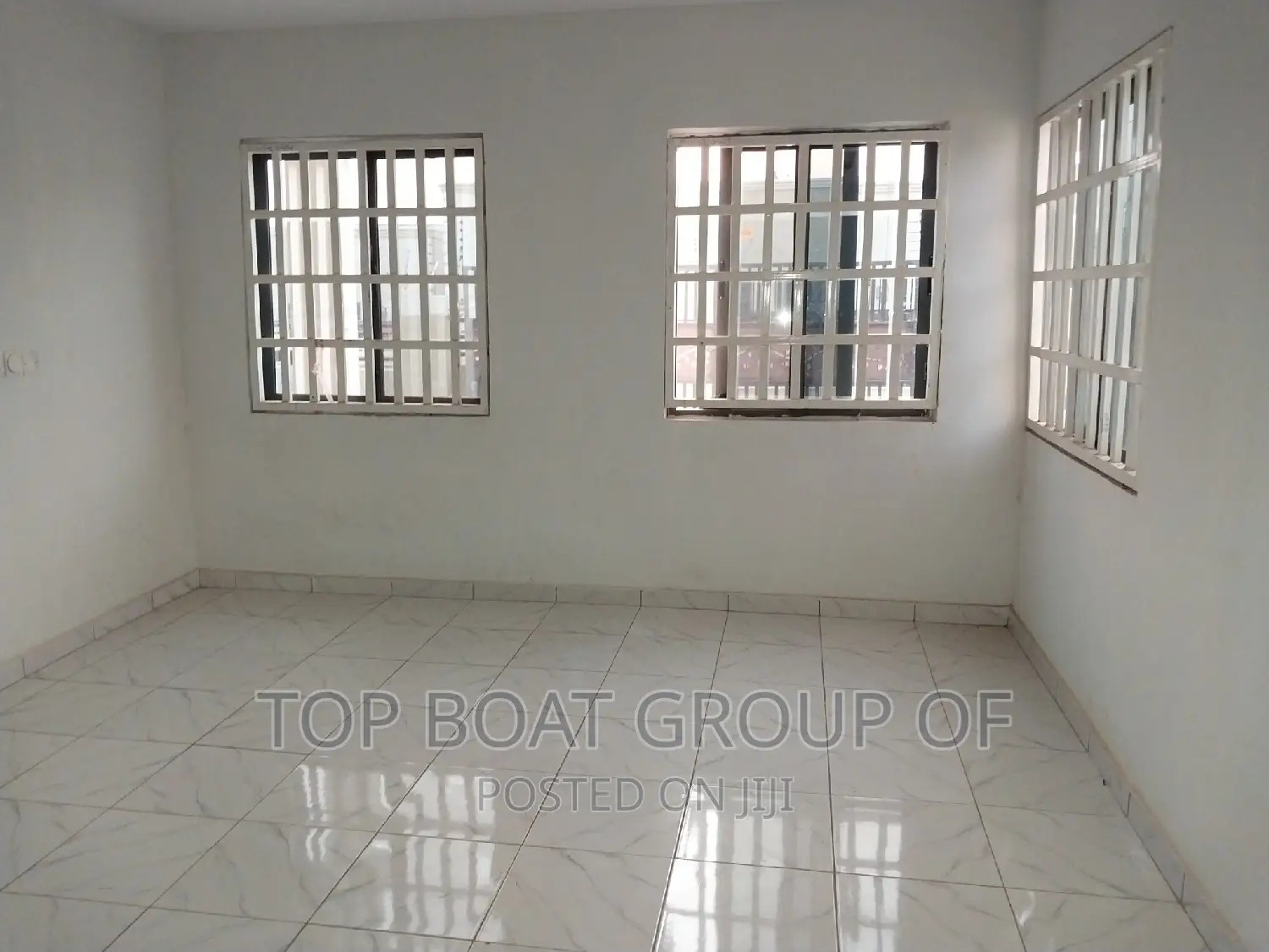 Furnished 4bdrm House in Top Boat Estate, Kumasi Metropolitan for sale