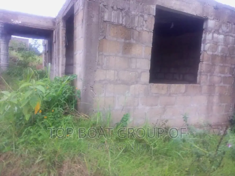 4bdrm House in Top Boat Estate, Kumasi Metropolitan for sale