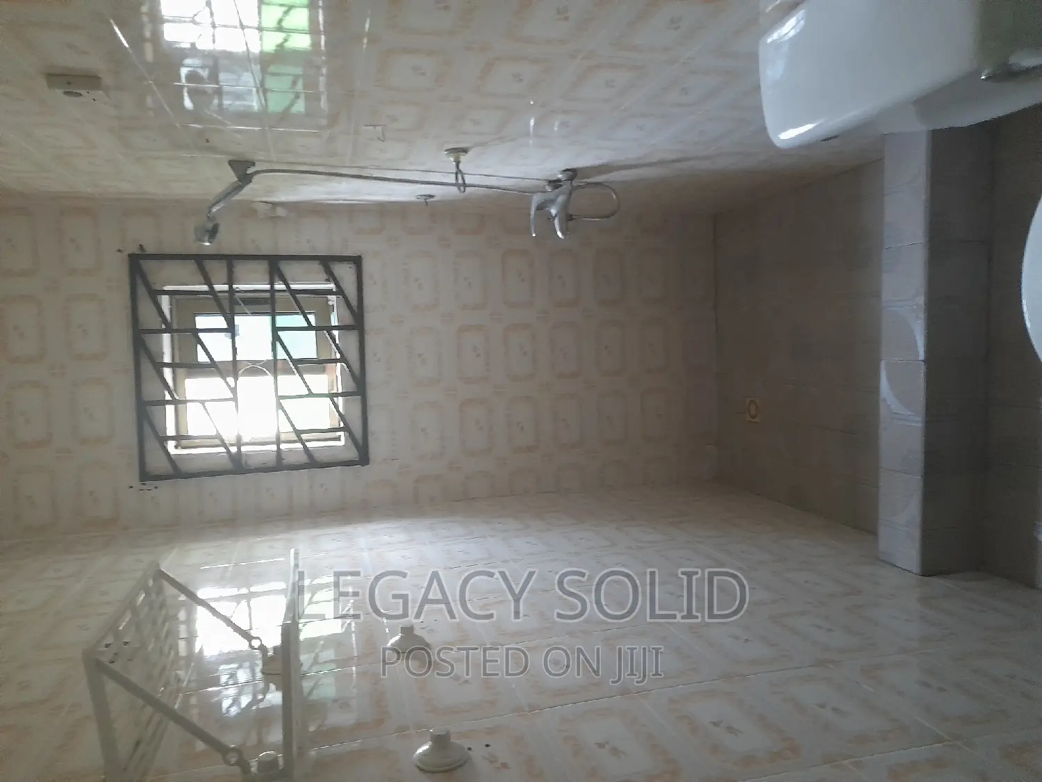 3bdrm Apartment in Legacy Solid Real, Ledzokuku-Krowor for rent
