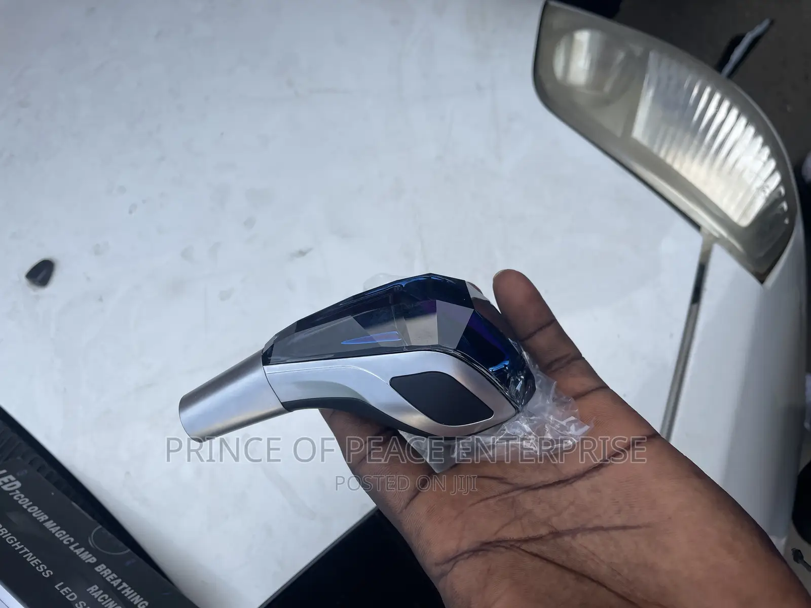 Gear Leaver Knob Glass Top With USB for Honda Toyota Hundai