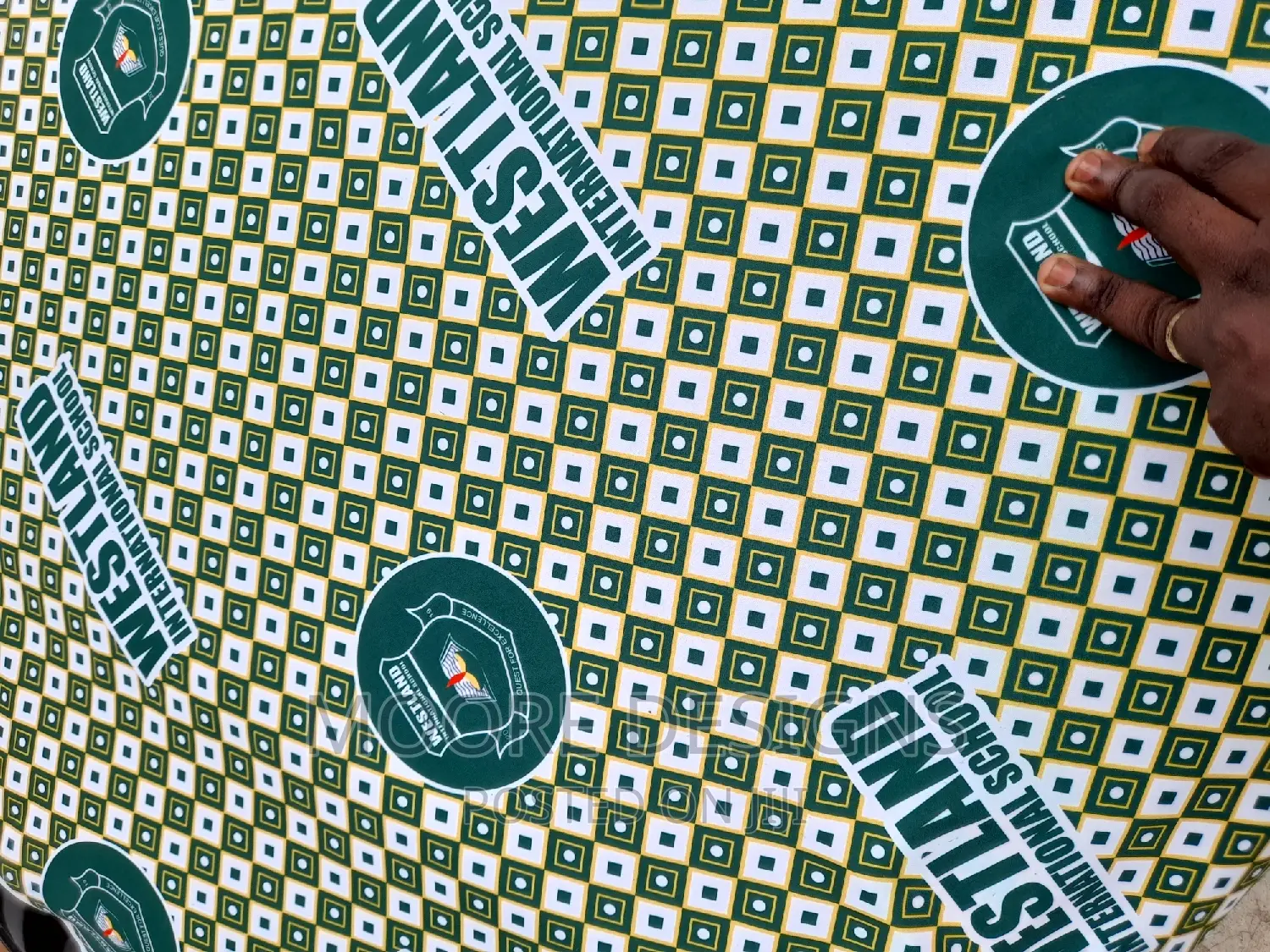 Affordable Cloth Printing for Schools Organizations