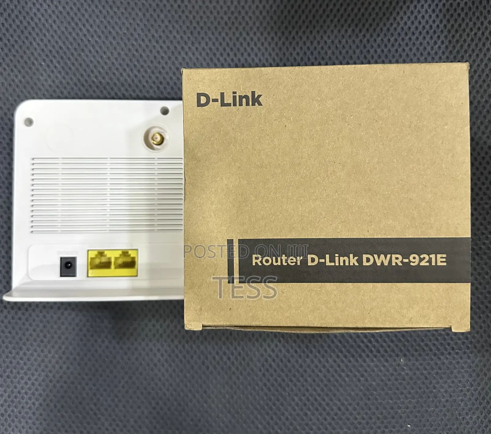 D-Link 4G LTE DWR-921E Universal Sim Router With Antenna