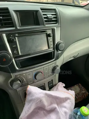 2013 Toyota Highlander Touchscreen HD Radio CD Player
